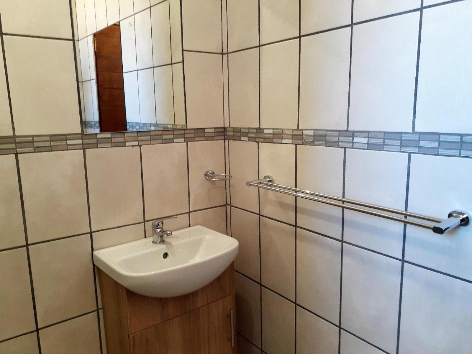 Eden Chalets Windhoek Phòng bức ảnh
