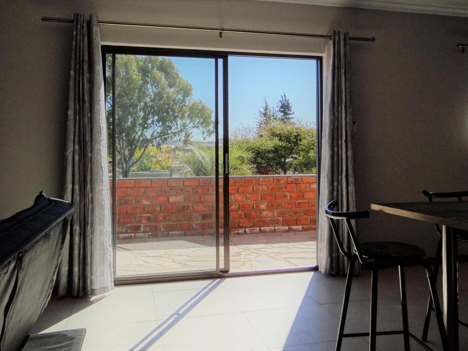 Eden Chalets Windhoek Phòng bức ảnh